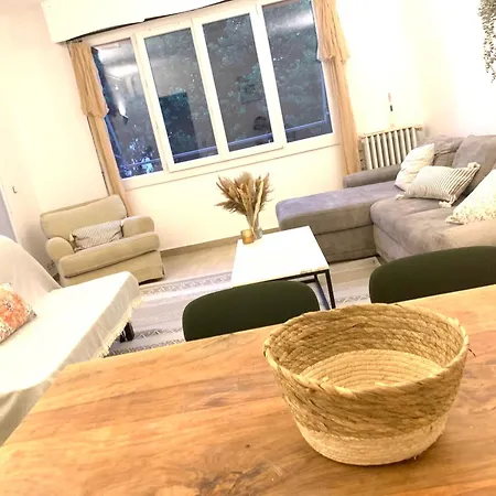 La Maison By Simone, La Vrai Nyaraló